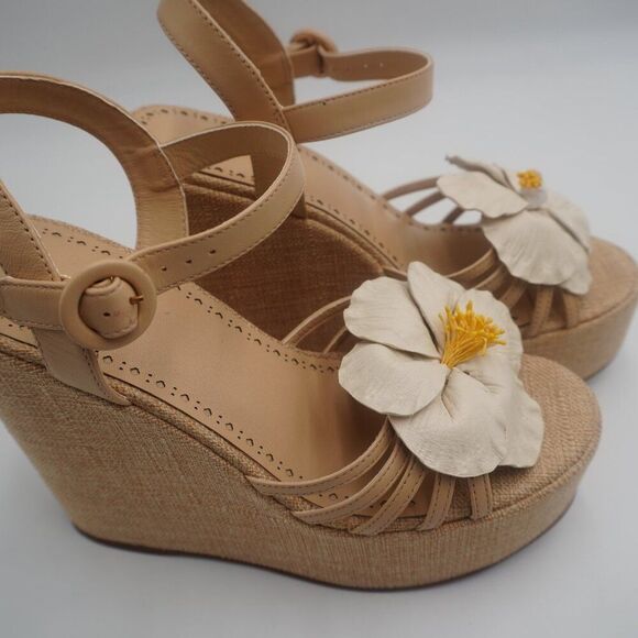 Larroude Magnolia Wedge/ Ivory Leather. Handmade, Stylish, Fashion/Chic Size 8.5 - Picture 2 of 11